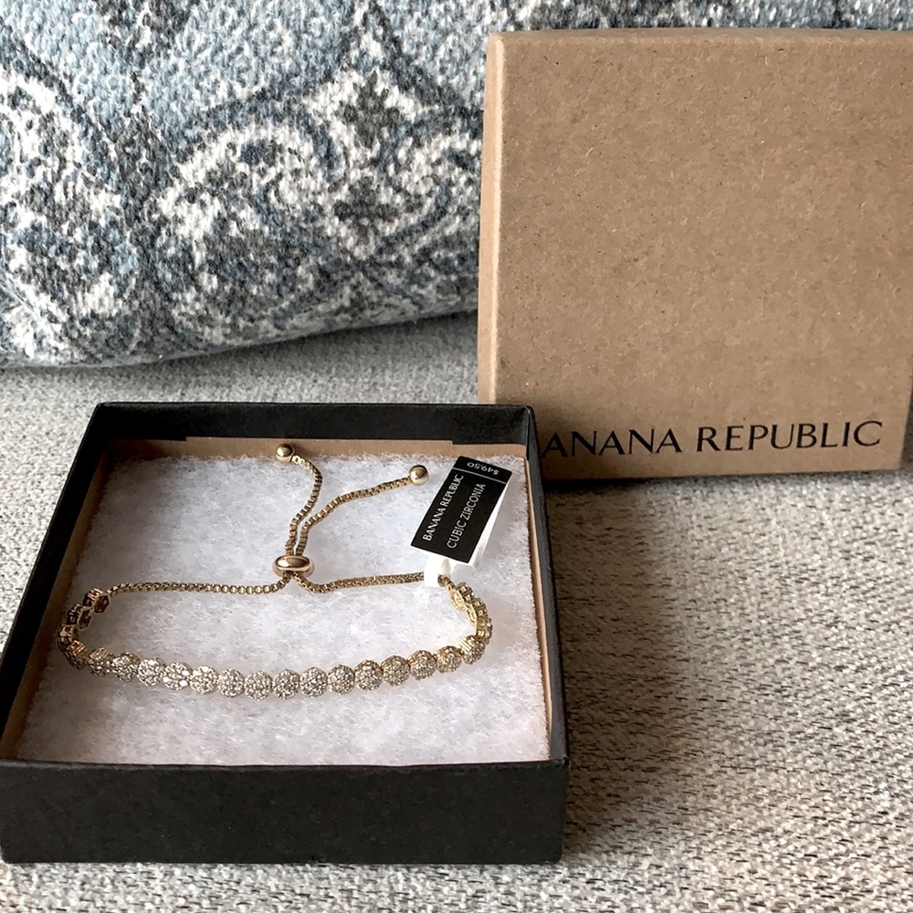 Gold and Cubic Zirconia wrist bracelet
